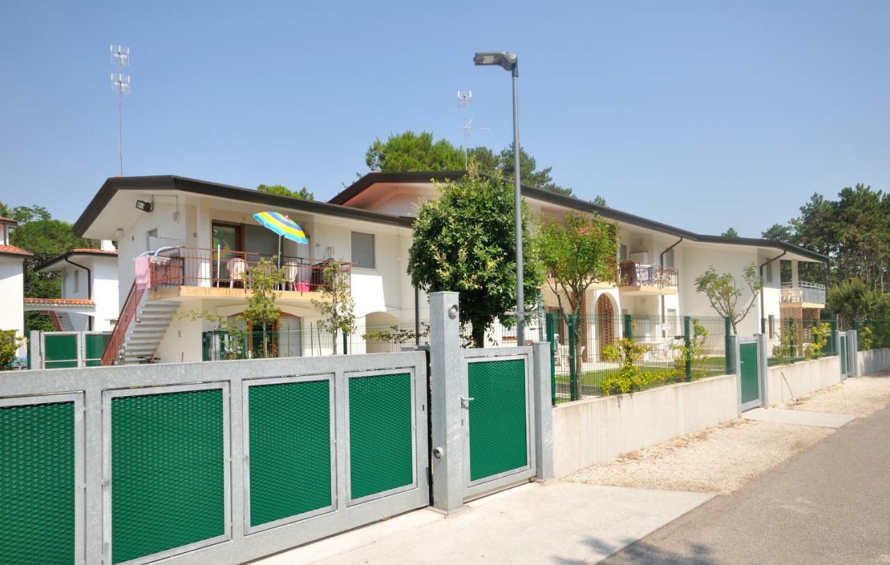 Villaggio Delfino Bibione Exterior foto